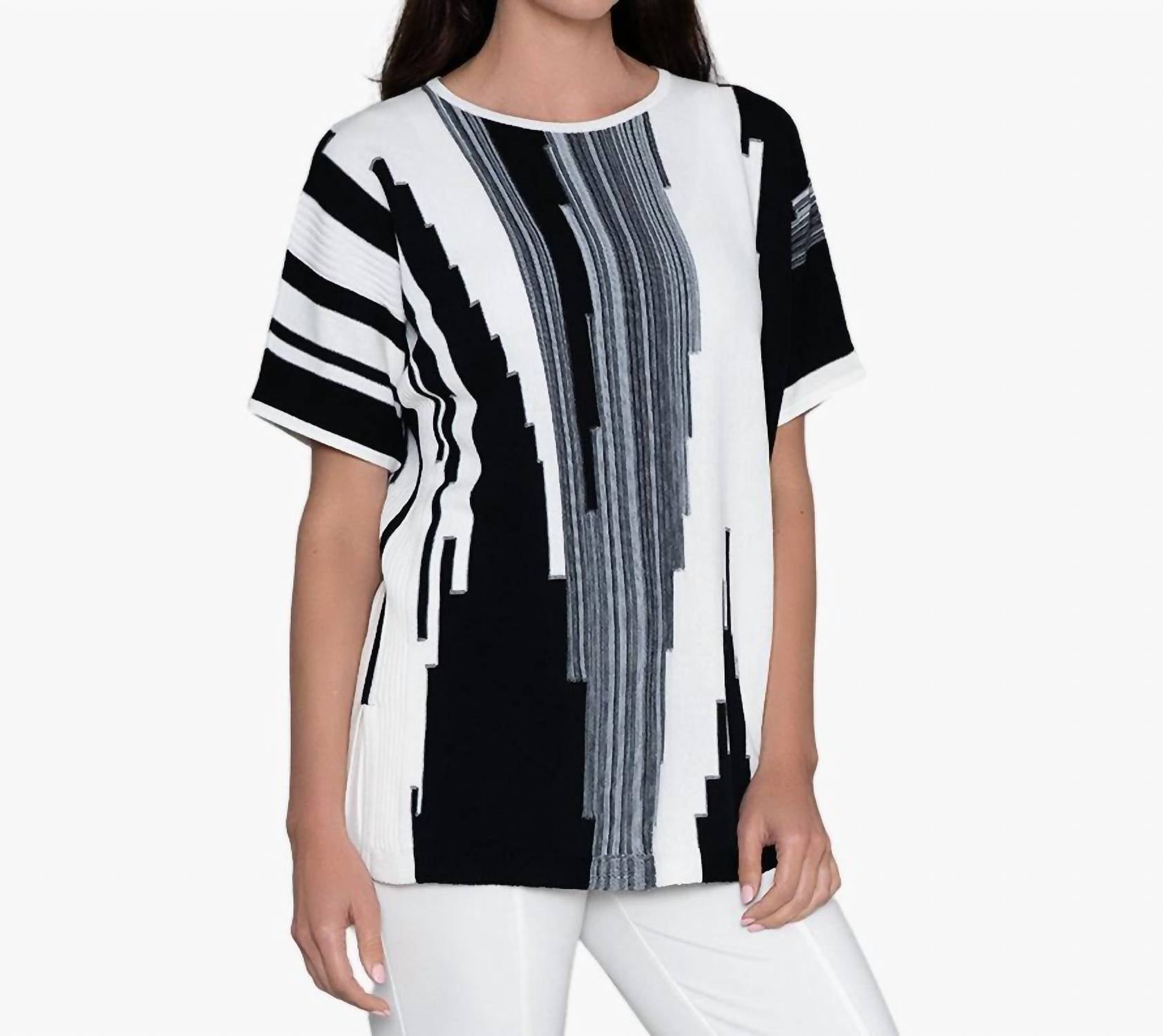 Stella Carakasi - Instant Chic Sweater