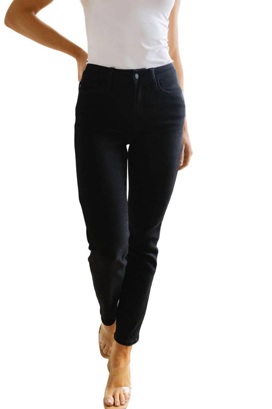 Judy Blue - Mid Rise Classic Slim Jeans
