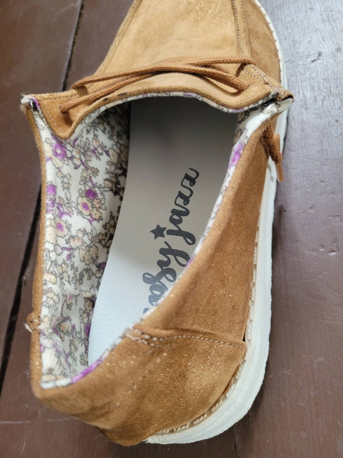 Very G - Women's Moonshine Slip-On Shoes