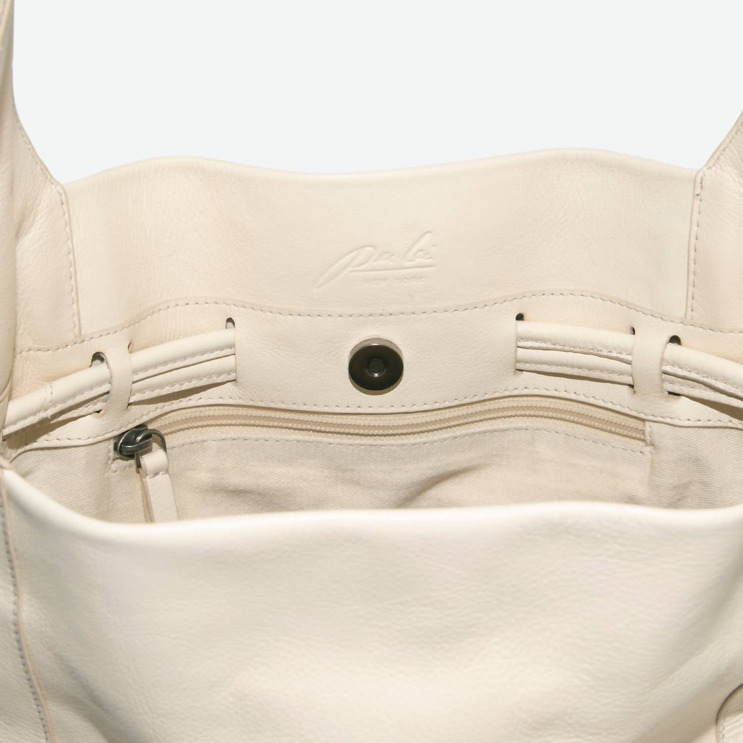 Per Lei New York - Women's Seneca Leather Drawstring Shoulder Bag