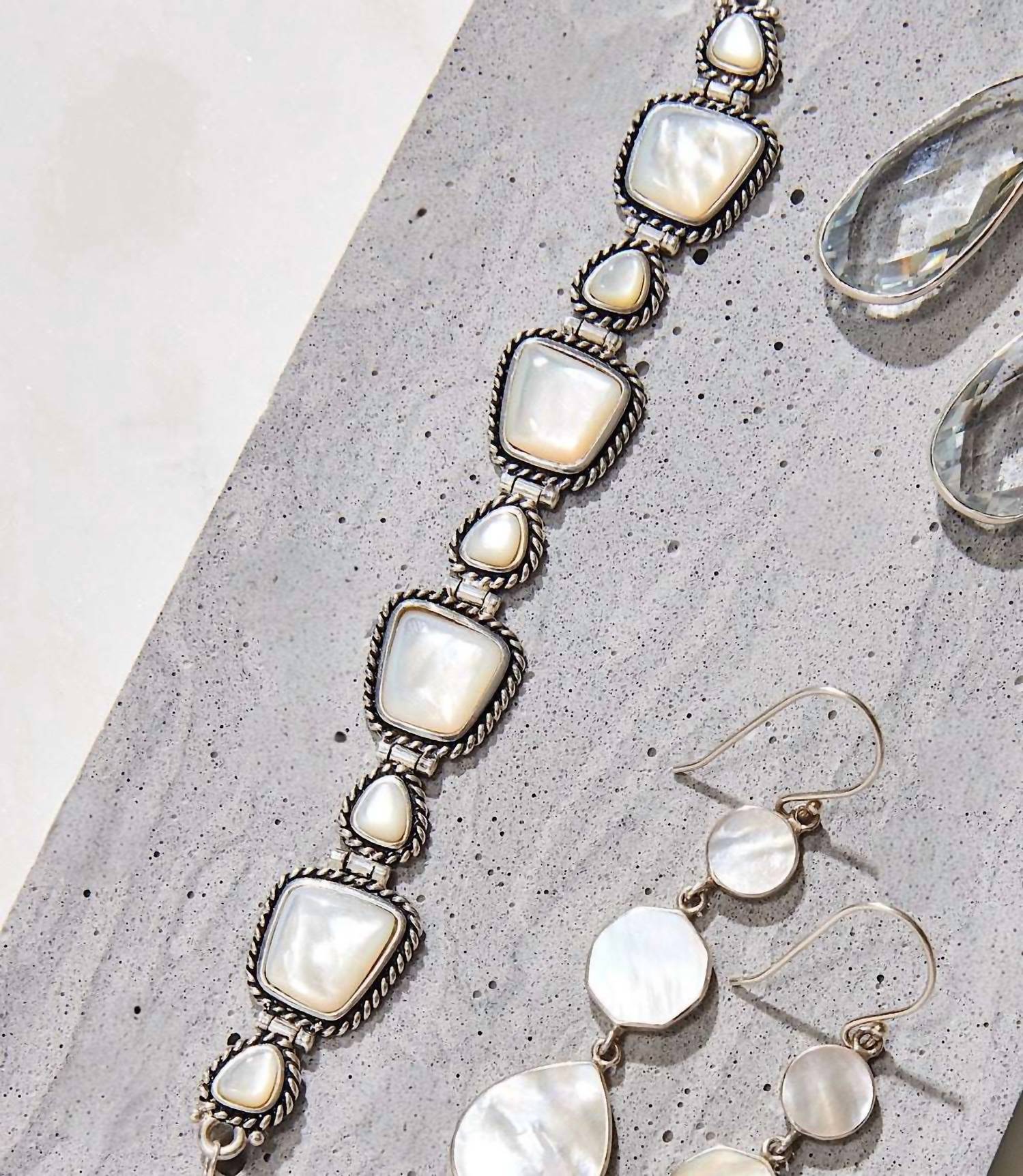 Barse Women's Toggle Bracelet in mother of pearl - women's jewelry