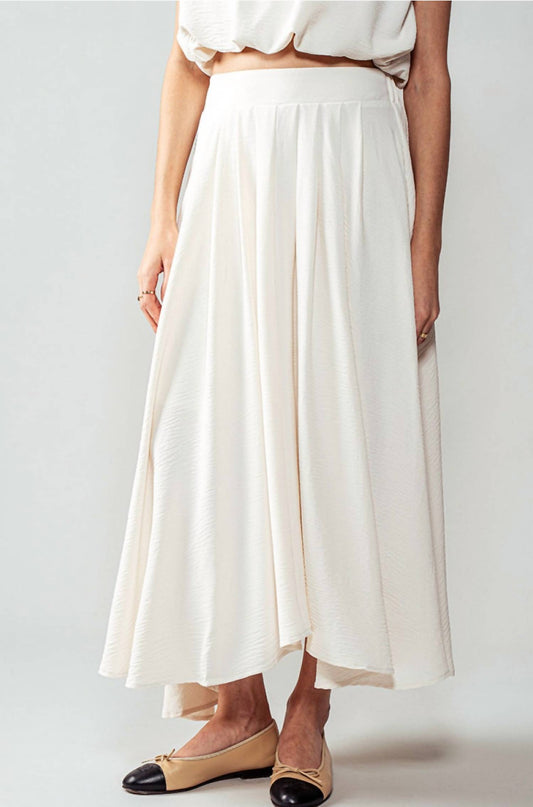Trend:Notes - High Waisted Pleated Maxi Skirt