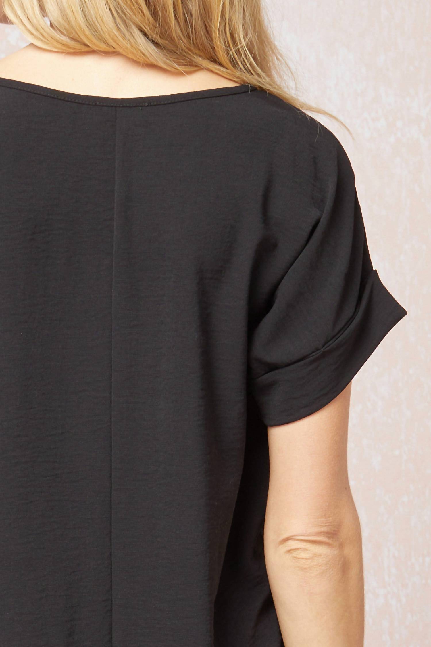 Entro - Short Sleeve Scoop Neck Top