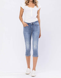 Judy Blue - Mid Rise Lite Wash Destroyed Skinny Fit Capri