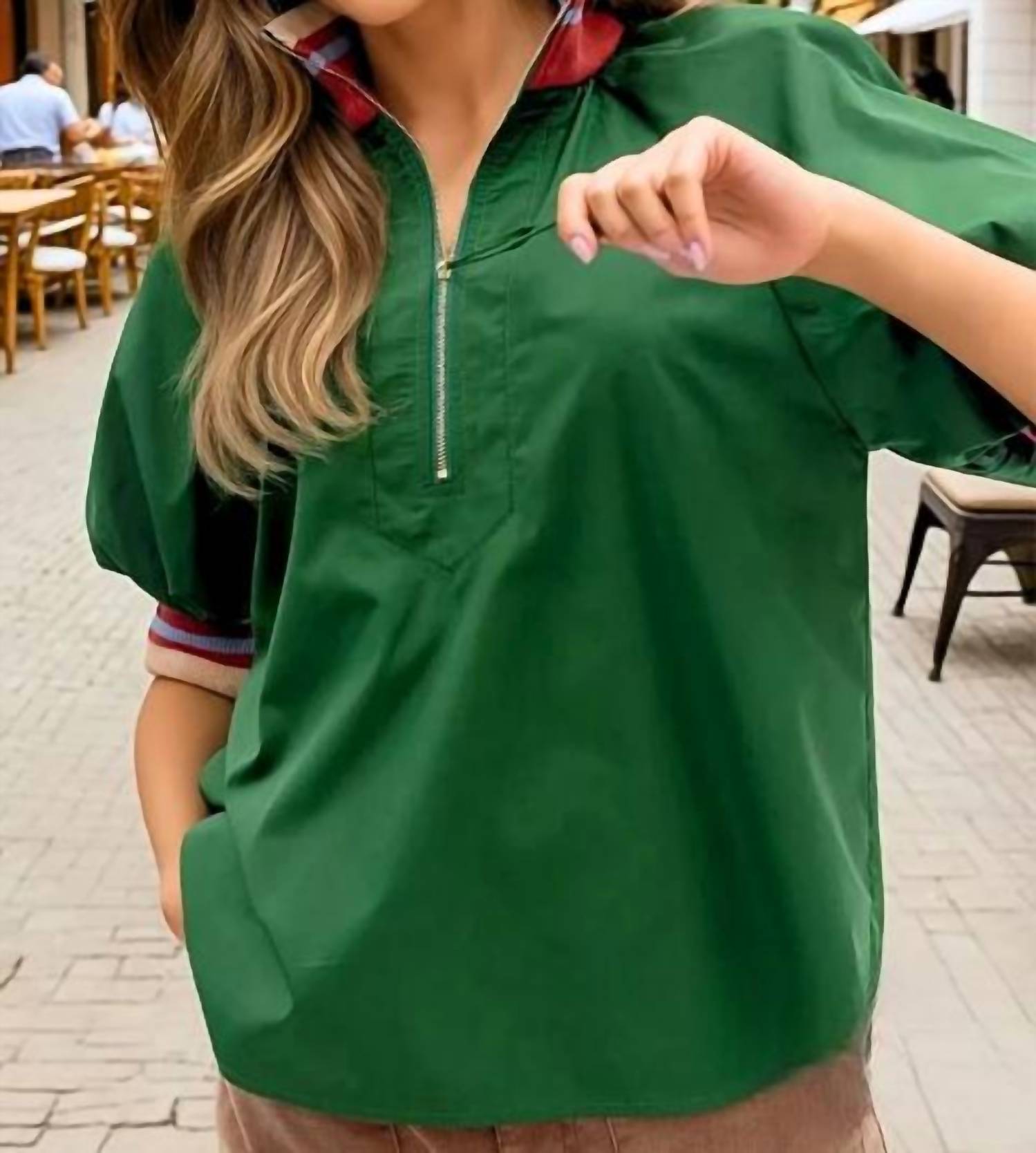 Entro - Callie Contrast Collar Half Zip Top