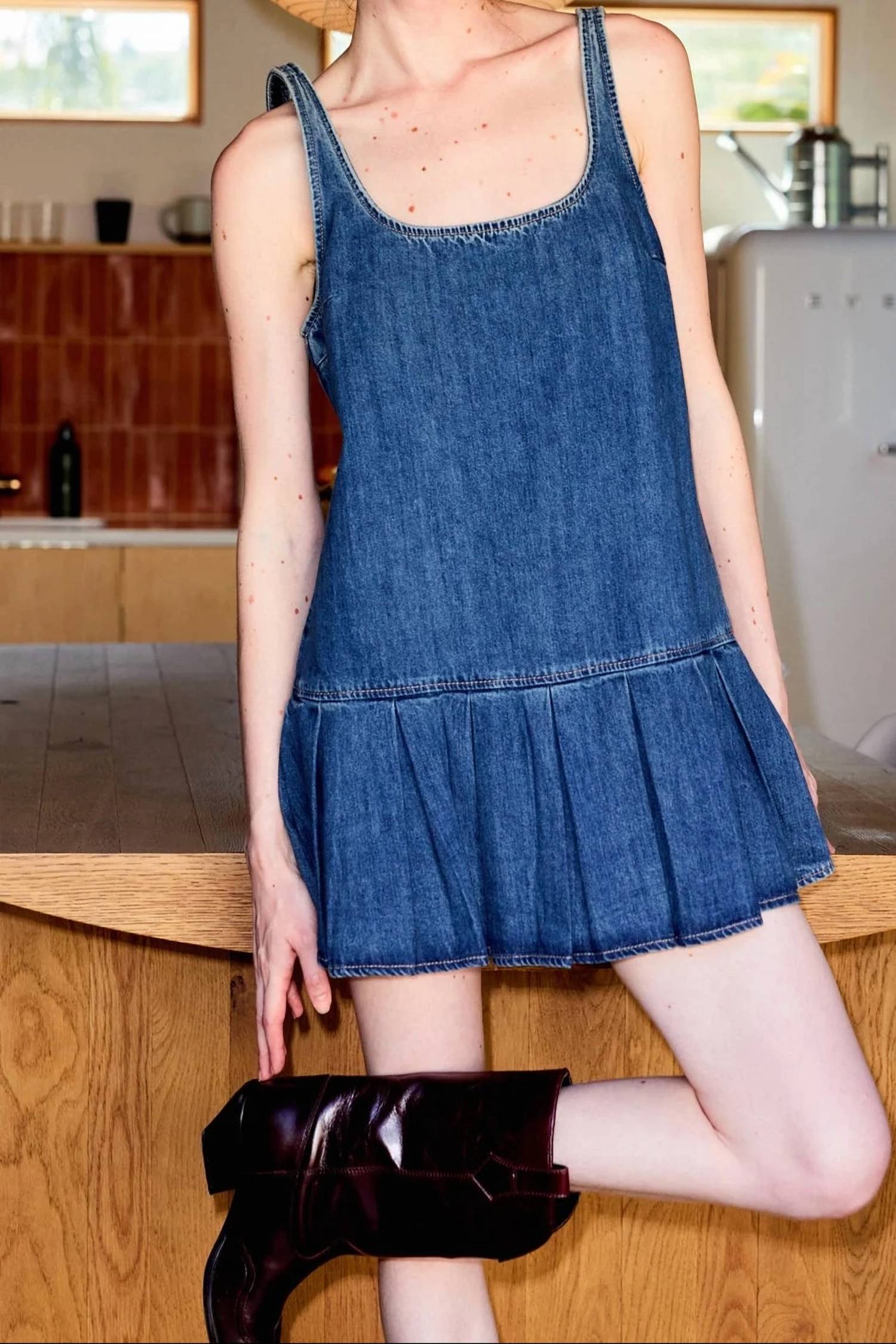 Lara Daisy - Lara Mini Dress