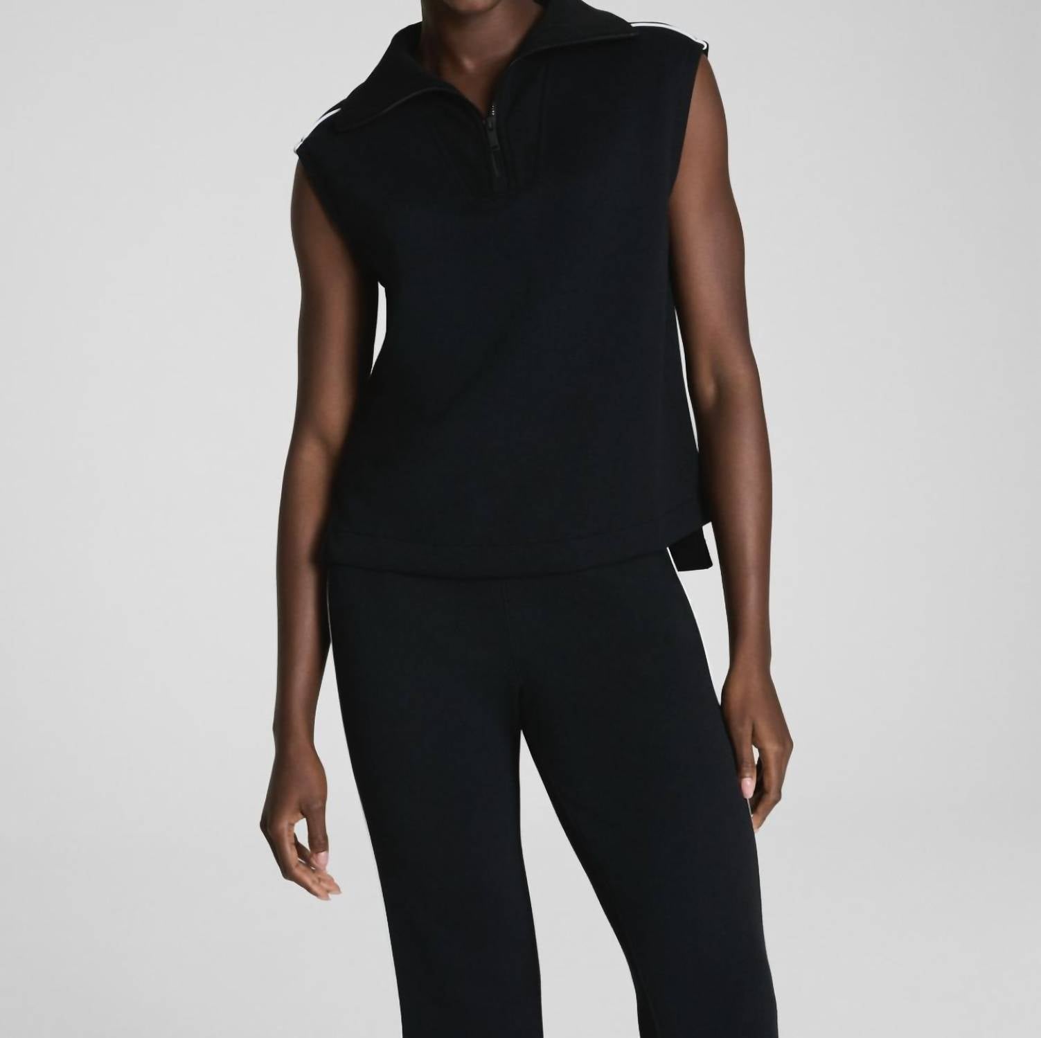 Spanx - Airpique Sleeveless Half Zip Top