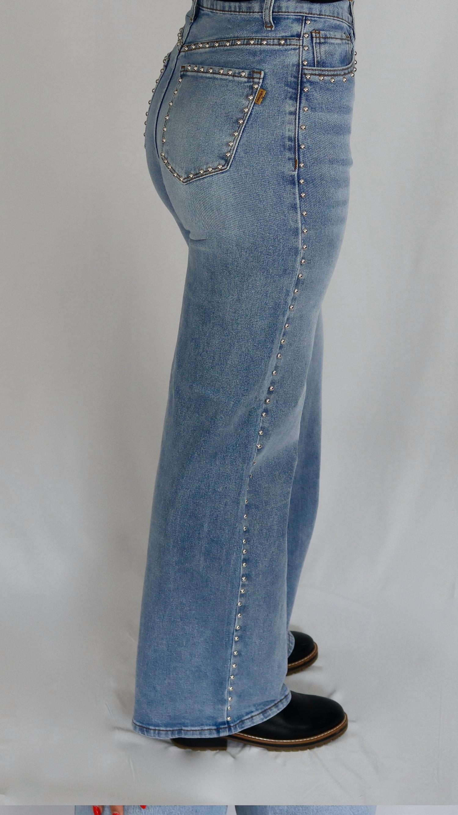 Vibrant M.I.U - Star Studded Wide-Leg Jeans