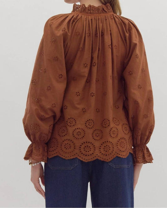 Entro - Eyelet And Scallop Trim Top