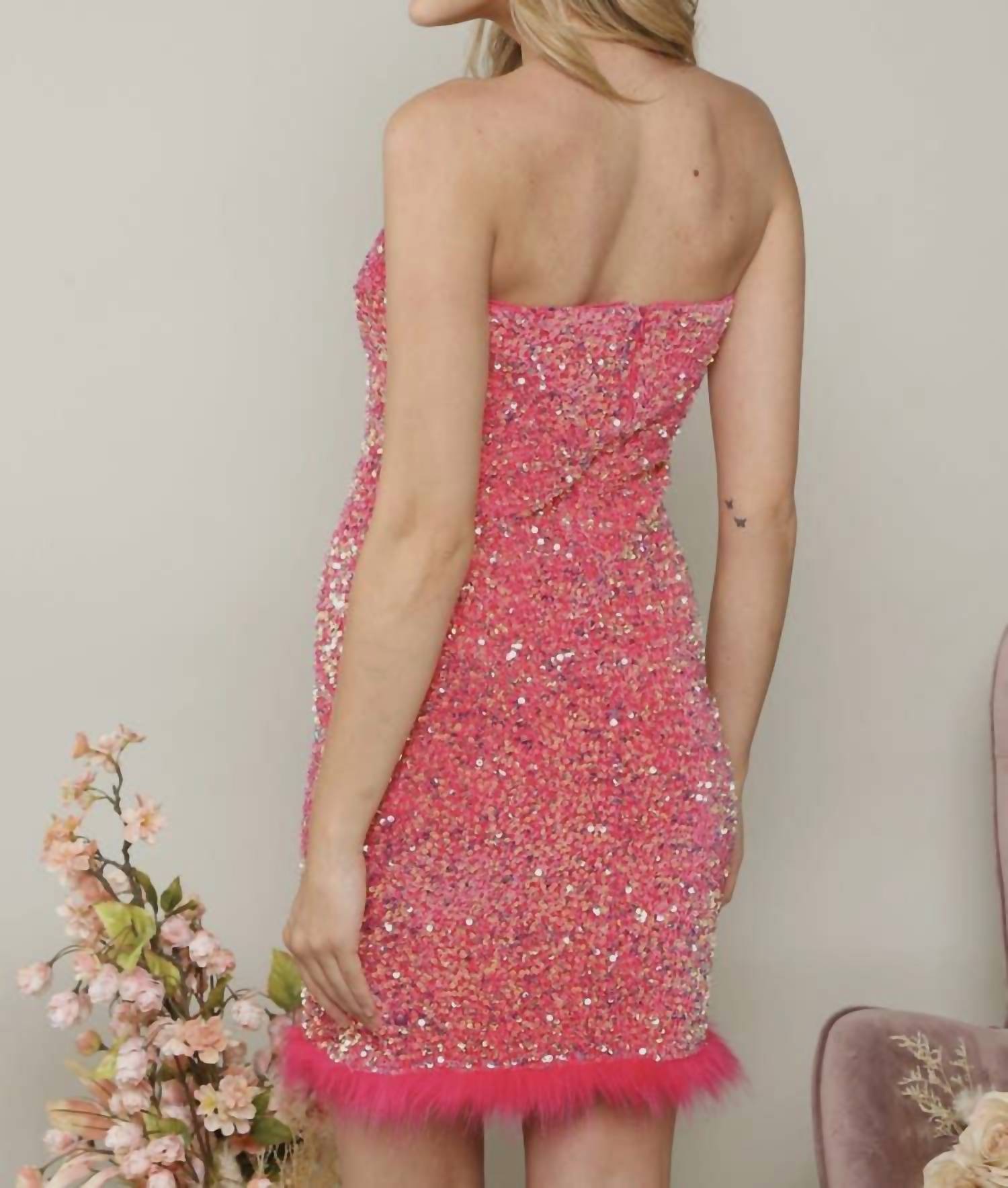 Peach Love - Belle Shimmering Sequin Body Mini Dress
