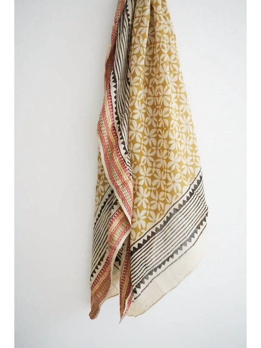 Beachwood Baby - The Pareo Flower Patterned Sarong