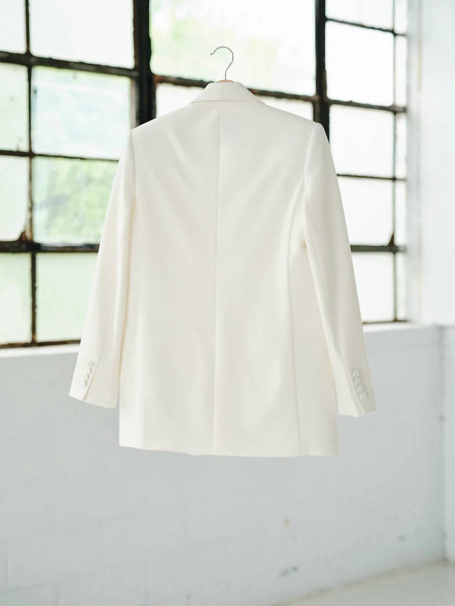 Jl27 - The Classic Blazer