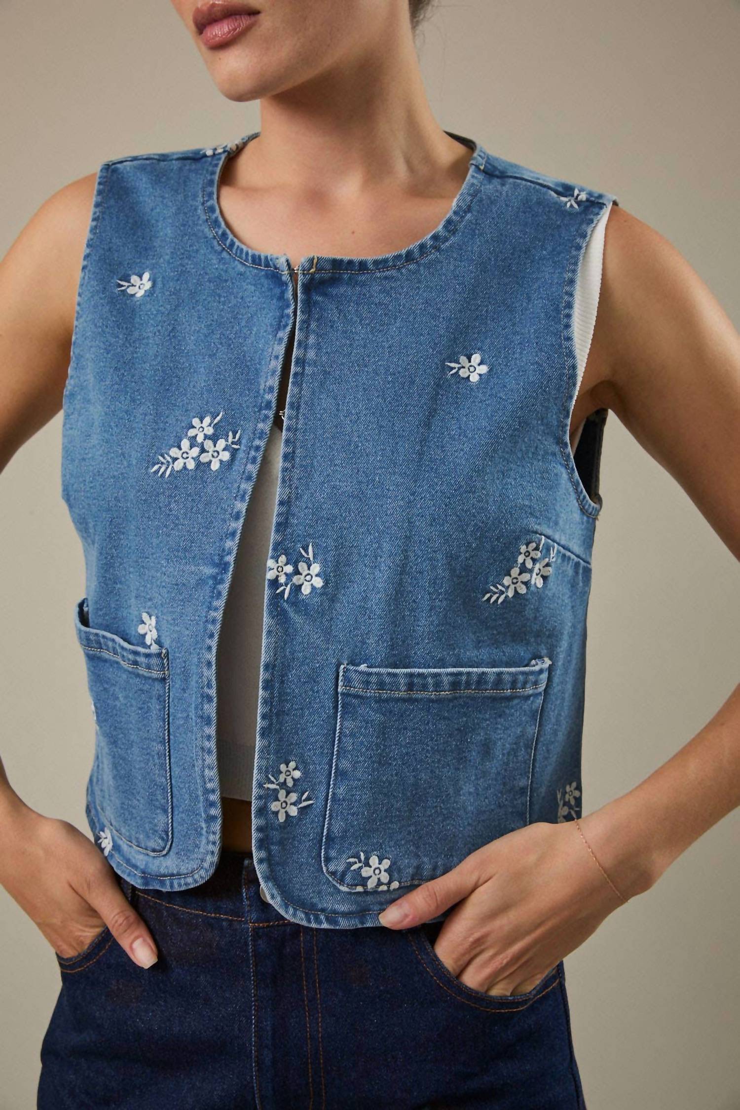 Sunday Edition - Flower Embroidered Pocket Vest