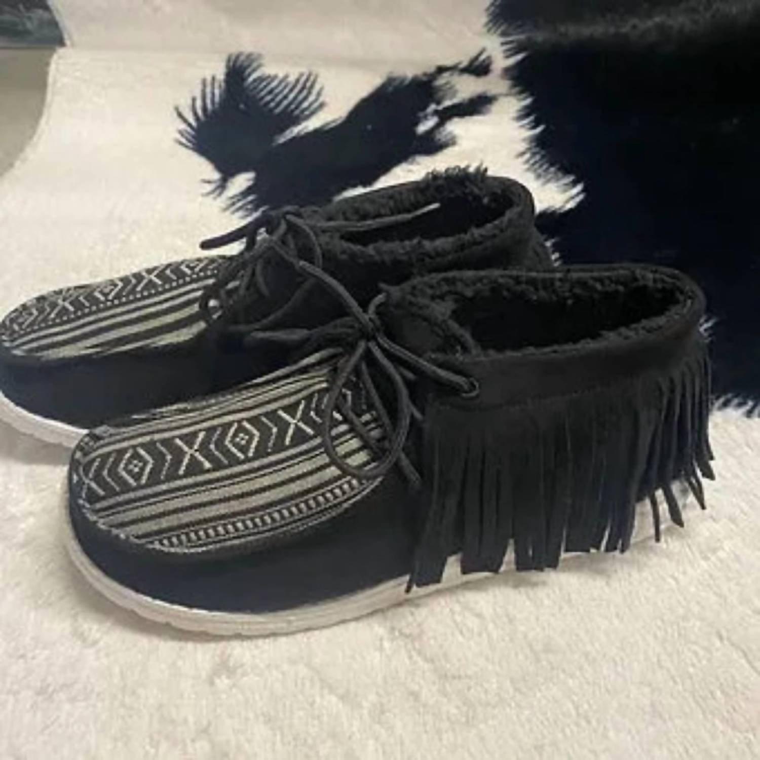 Gypsy Jazz - Women's Sunrise Aztec With Fringe Sneaker