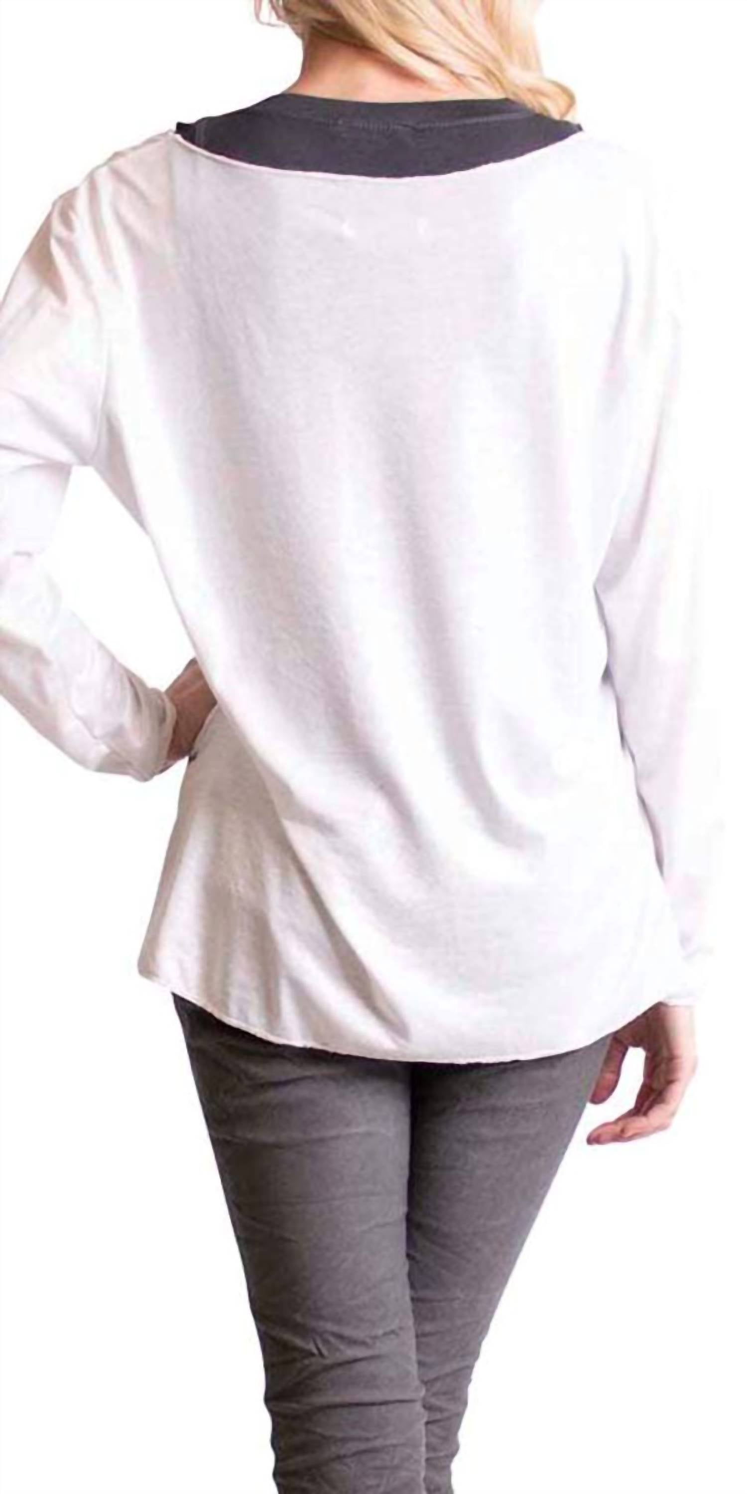 Gigi Moda - Val V-Neck Shiny Blouse