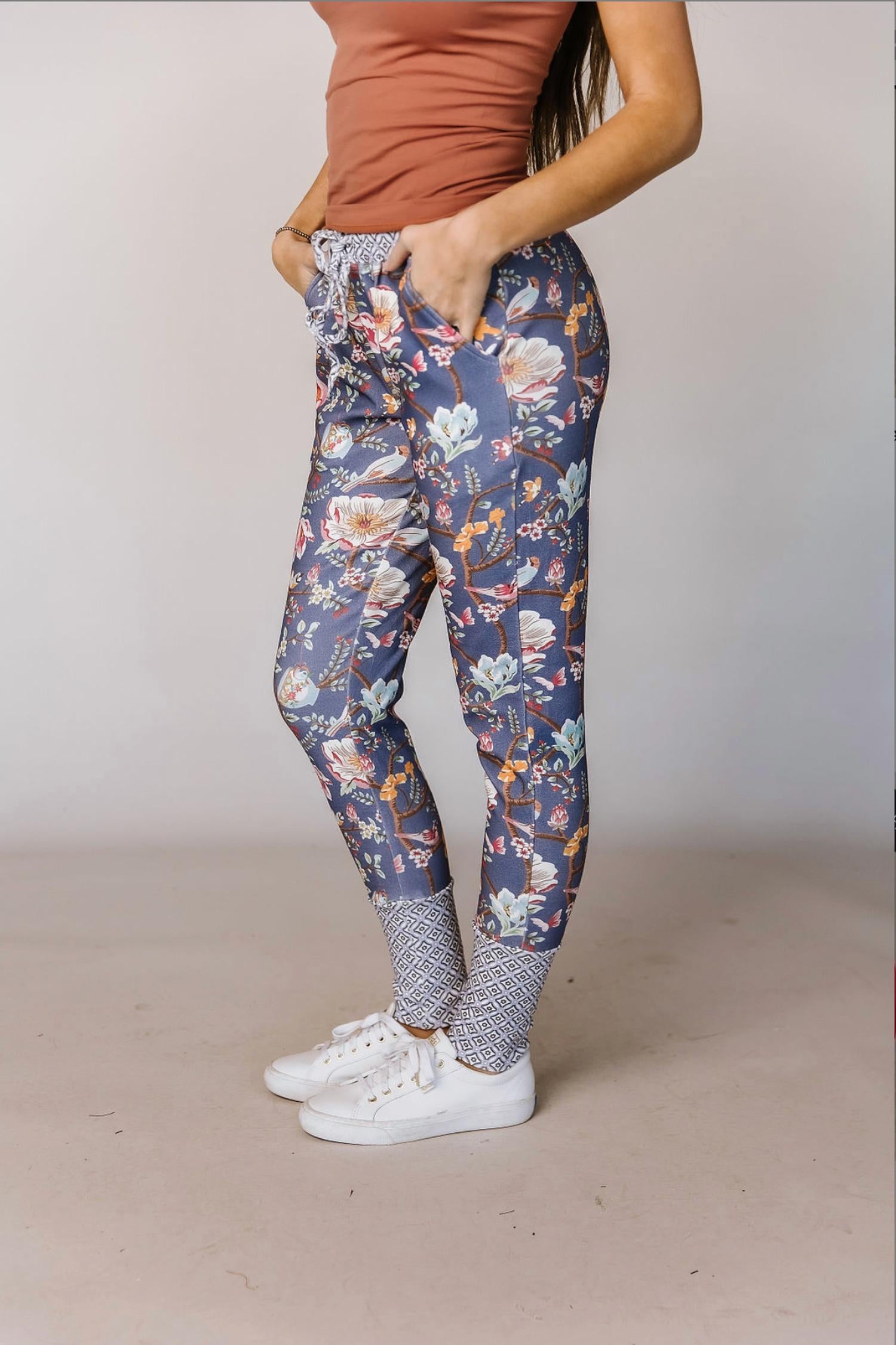 Ampersand Ave - Dancing Floral Joggers