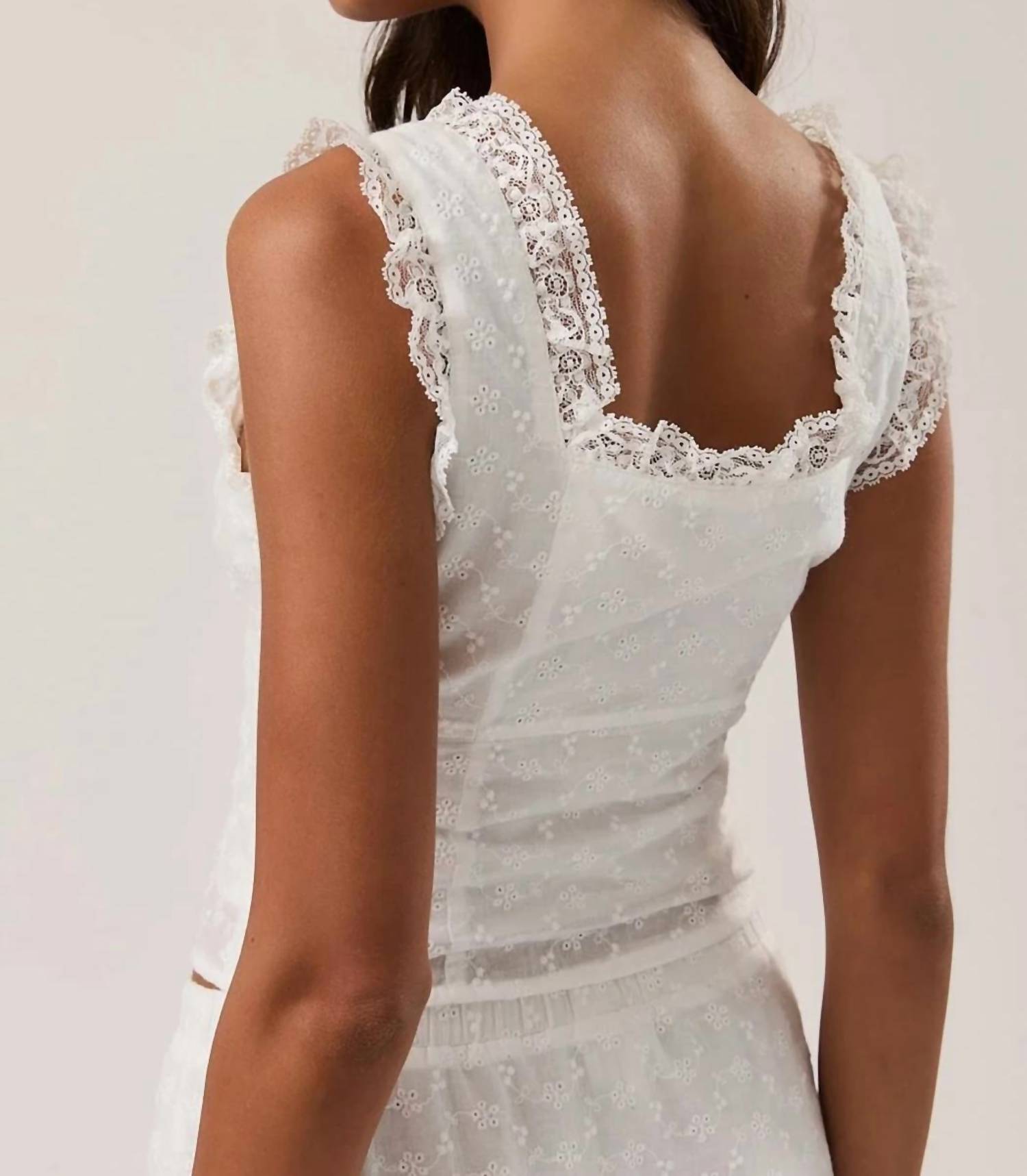 Le Lis - Juliette Eyelet Lace Tank Top