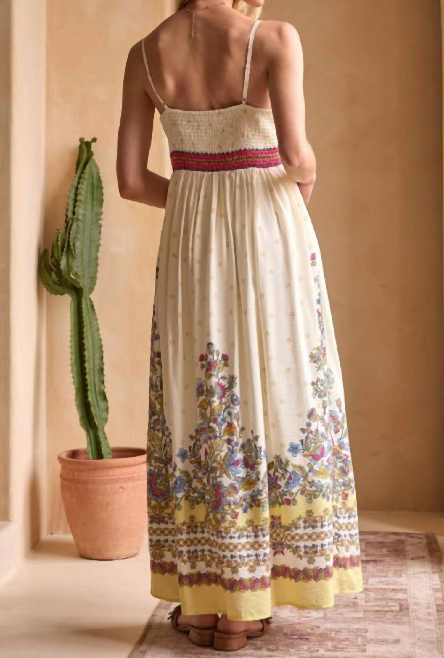 Skies Are Blue - Sleeveless Border Print Midi Dress