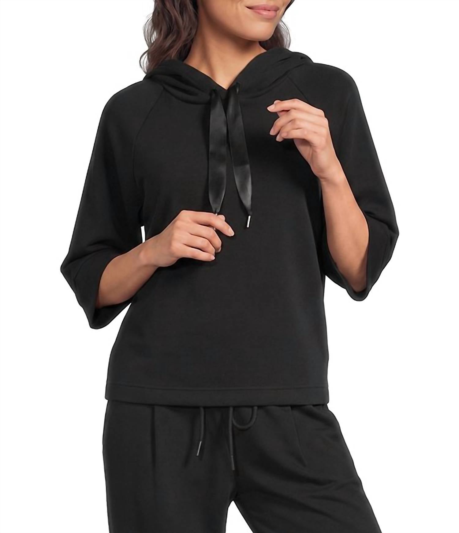 See And Be Seen - 3/4 Sleeve Hooded Top