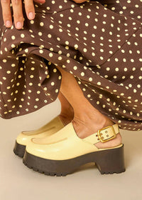 Charlotte Stone - Women's Carlos Slingback Clog