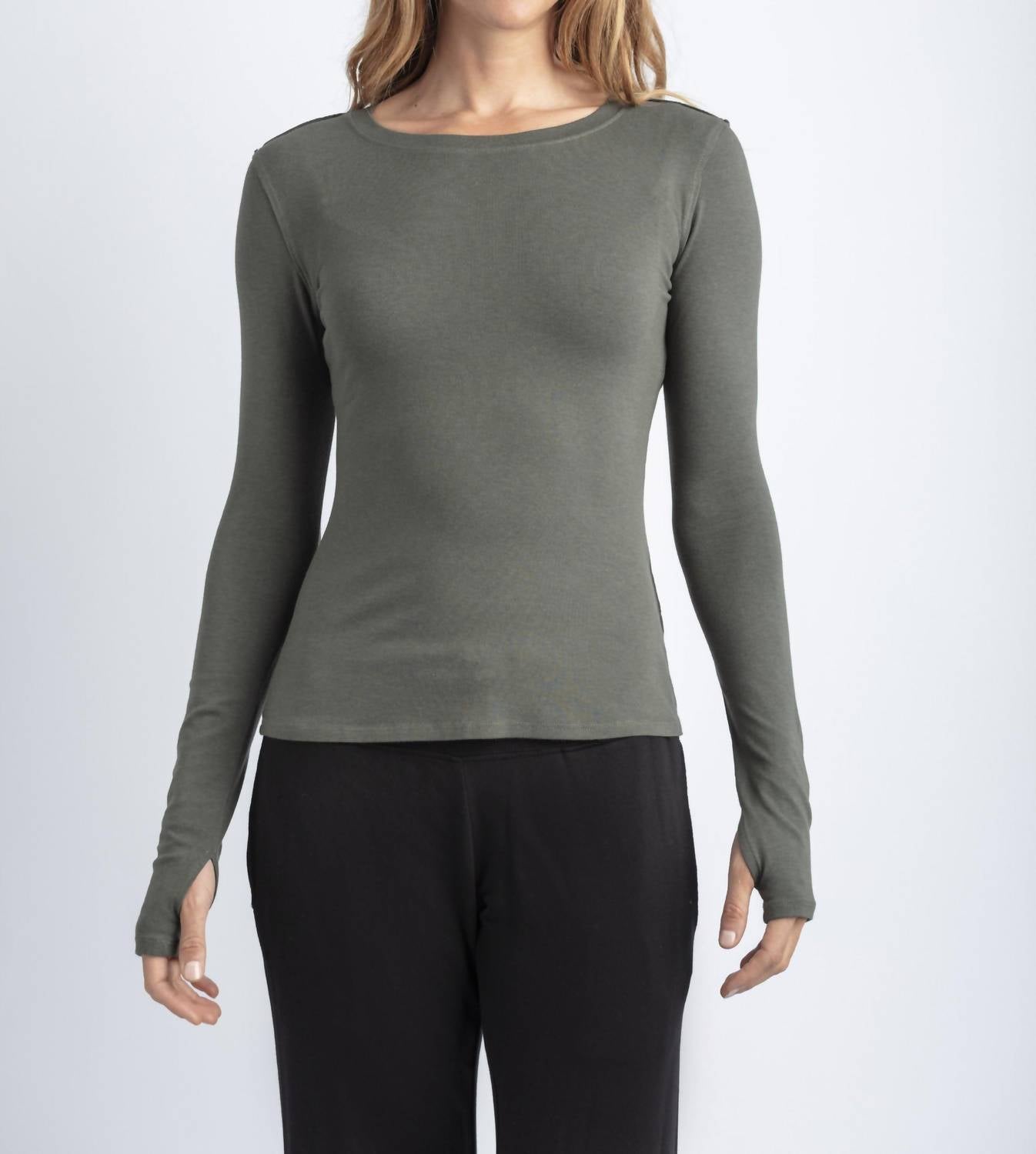 Mila Clothing - Long Sleeve Crewneck Tee