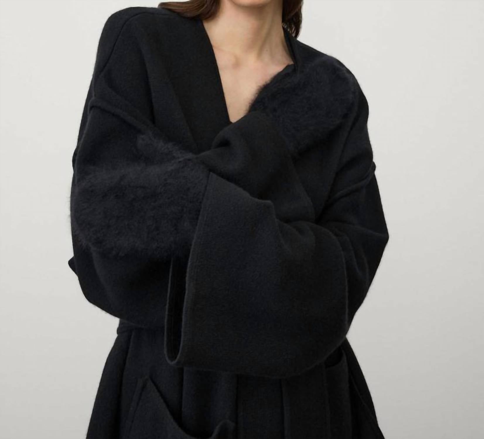 Lisa Yang - Brushed Mittens