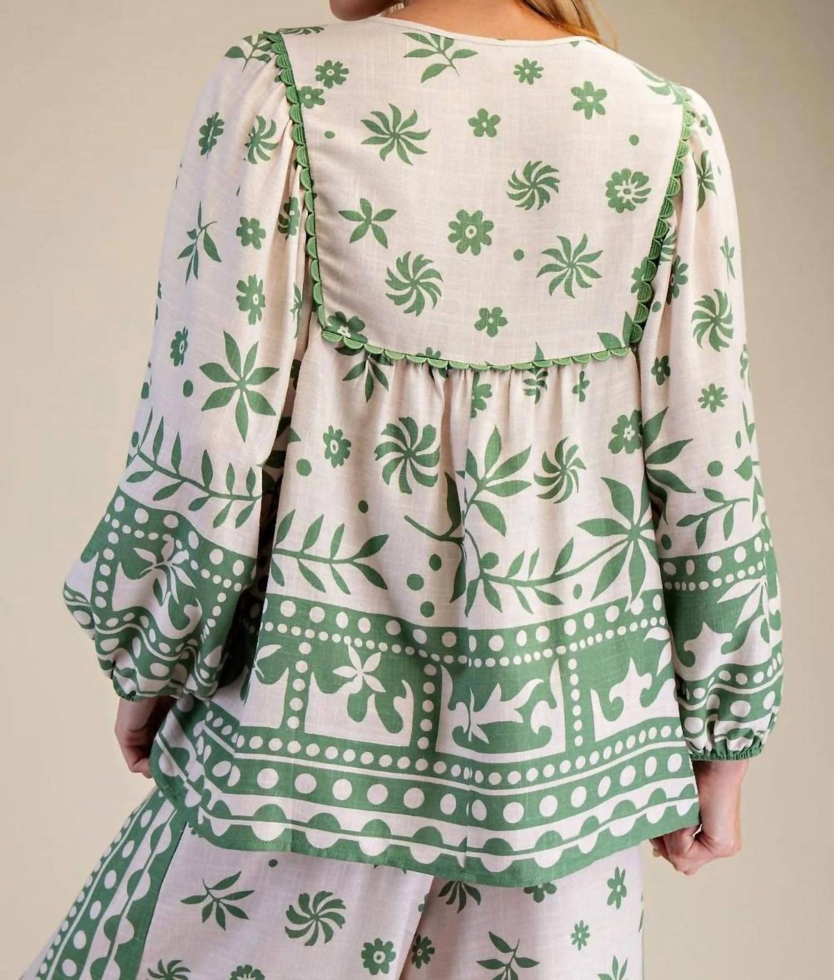 Easel - Linen Boho Top - Plus
