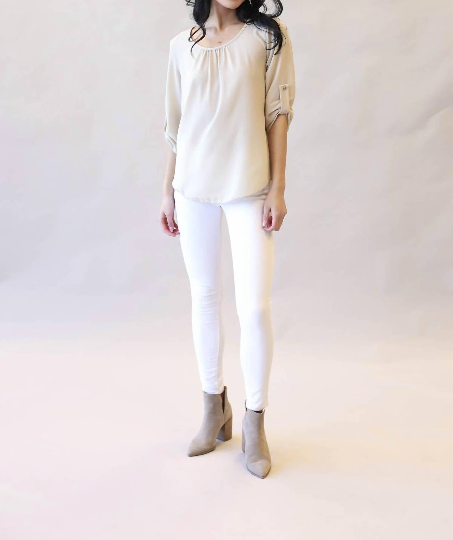 Moda Collection - Favorite Must Have Top
