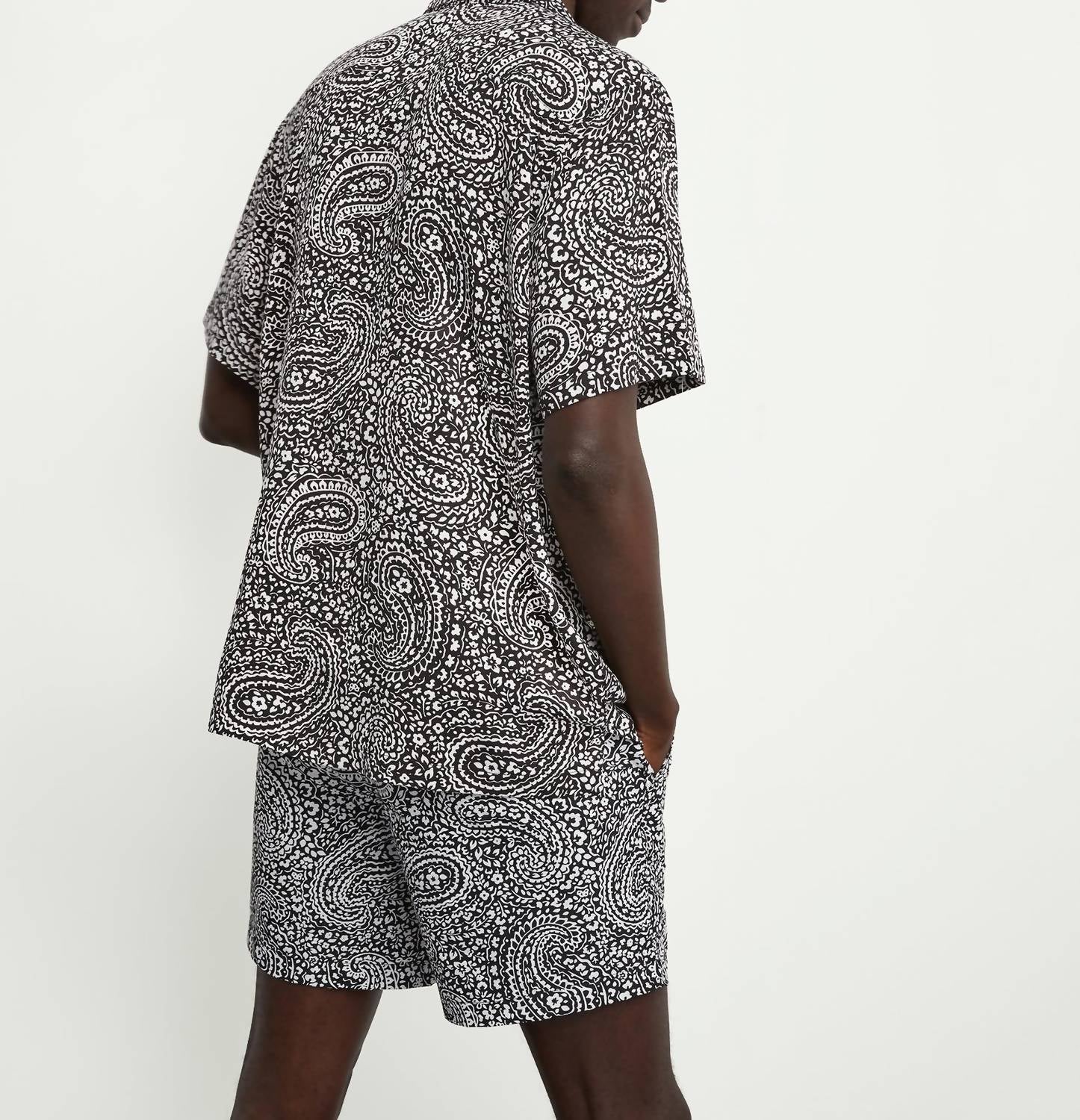 MEN VACATION PAISLEY SHIRT
