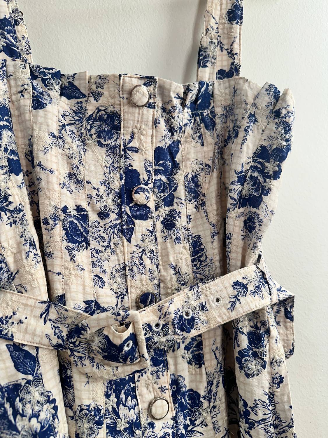 Zoe And Claire - Everleigh Midi Dress