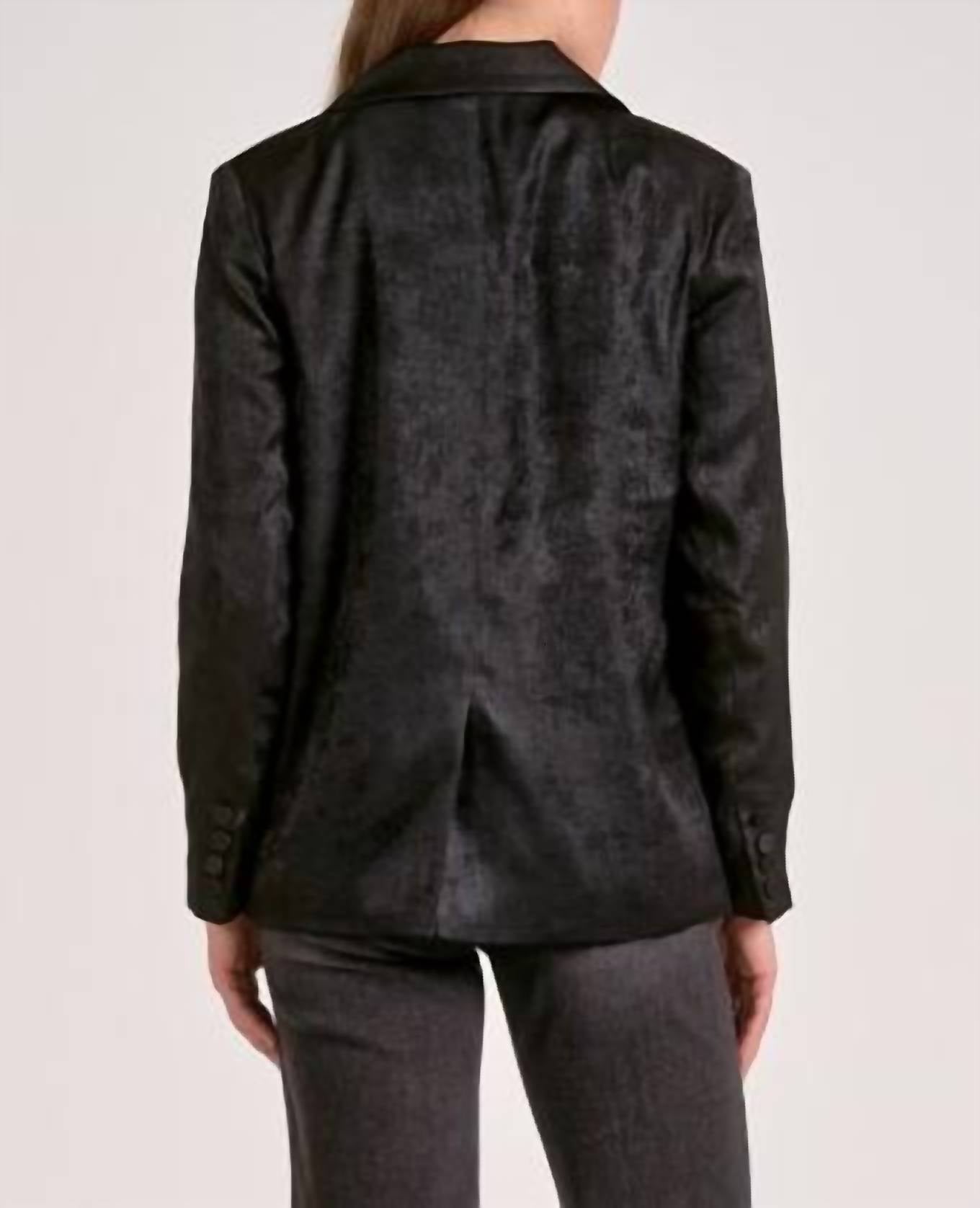Elan - Wide Lapel Blazer