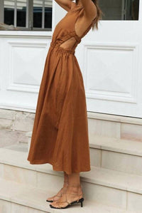 Sweetkama - Jovie Elastic Strap Back Sleeveless Midi Dress