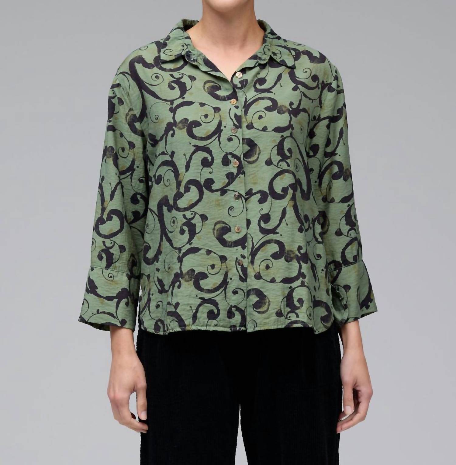 Cut Loose - Swirl Crop Easy Shirt Top