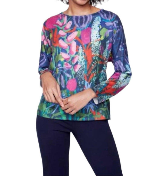 Claire Desjardins - Long-sleeves Floral Crew Neck Top