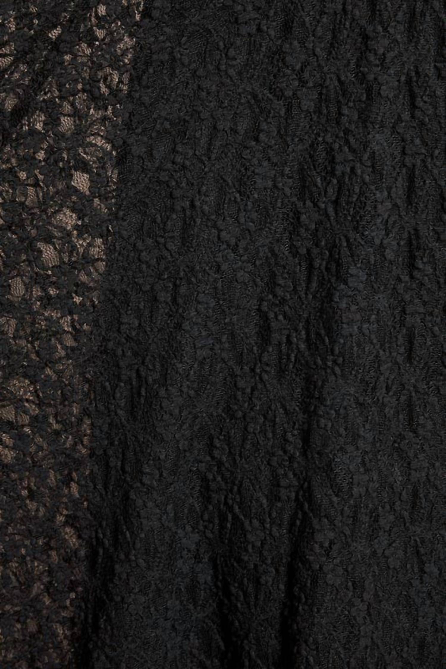 Gilli - Sleeveless Back V-neck Textured Dress