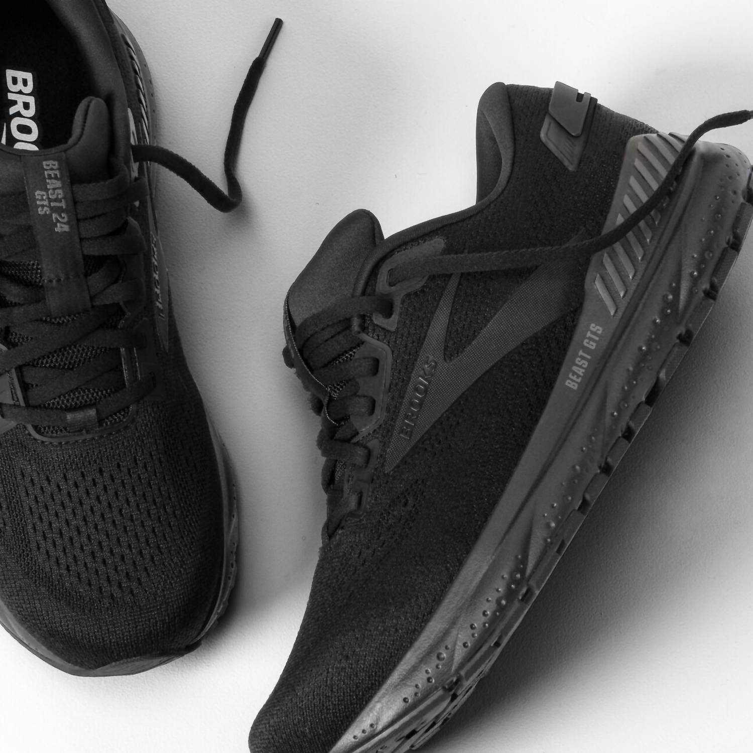 Brooks - Men's Beast Gts 24 Shoes