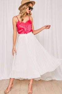Vine & Love - Elegant Comfort Pleated Wide-leg Pants