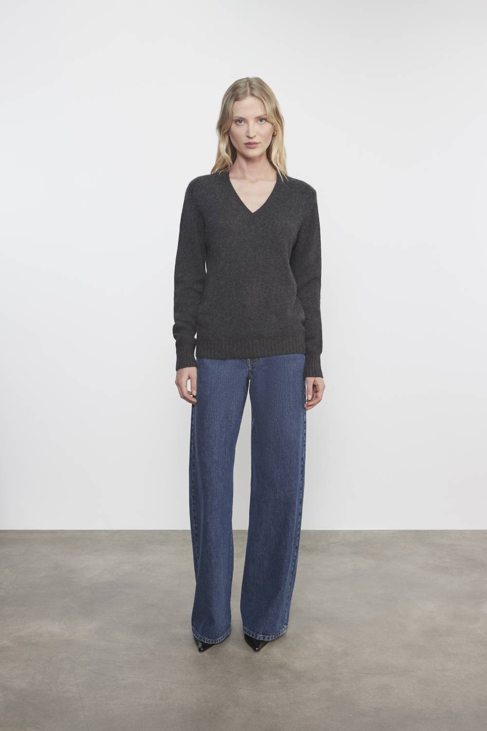Enza Costa - CASHMERE V-NECK SWEATER
