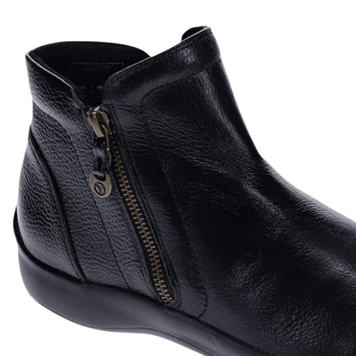 Revere - Women's Charleston Bootie