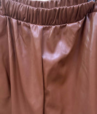 Pixi + Ivy - Women's Leather Look Short
