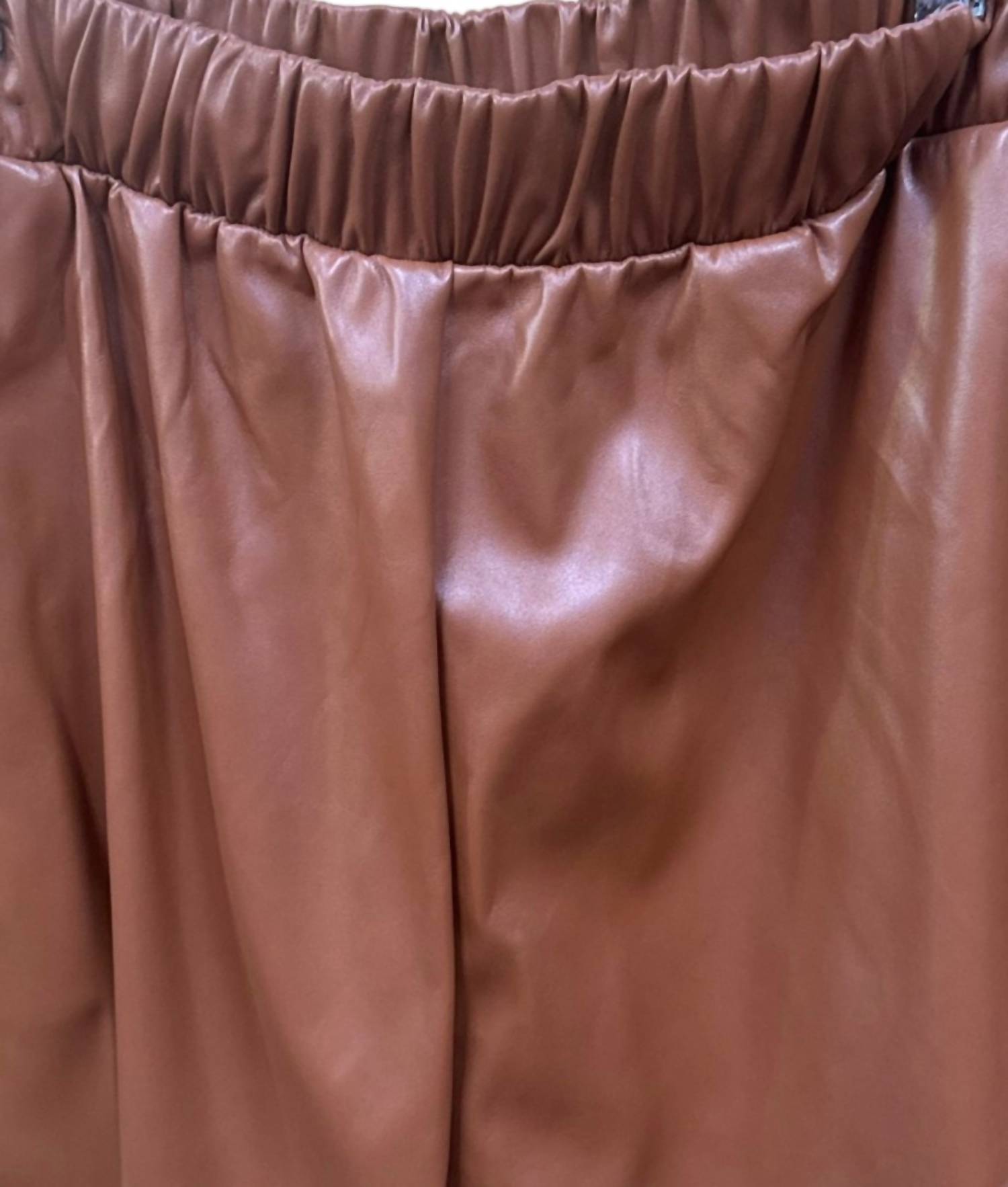 Pixi + Ivy - Women's Leather Look Short