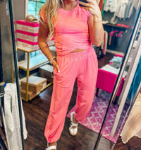Veveret - Coral Crush Lounge Set