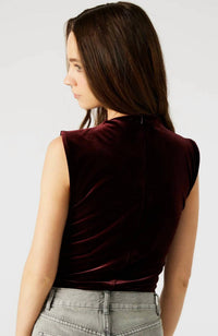 STEVE MADDEN Esen Bodysuit in wine 1 - women's shirt - detail view