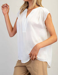 Ee:Some - Solid V-neck Cap Sleeve Top