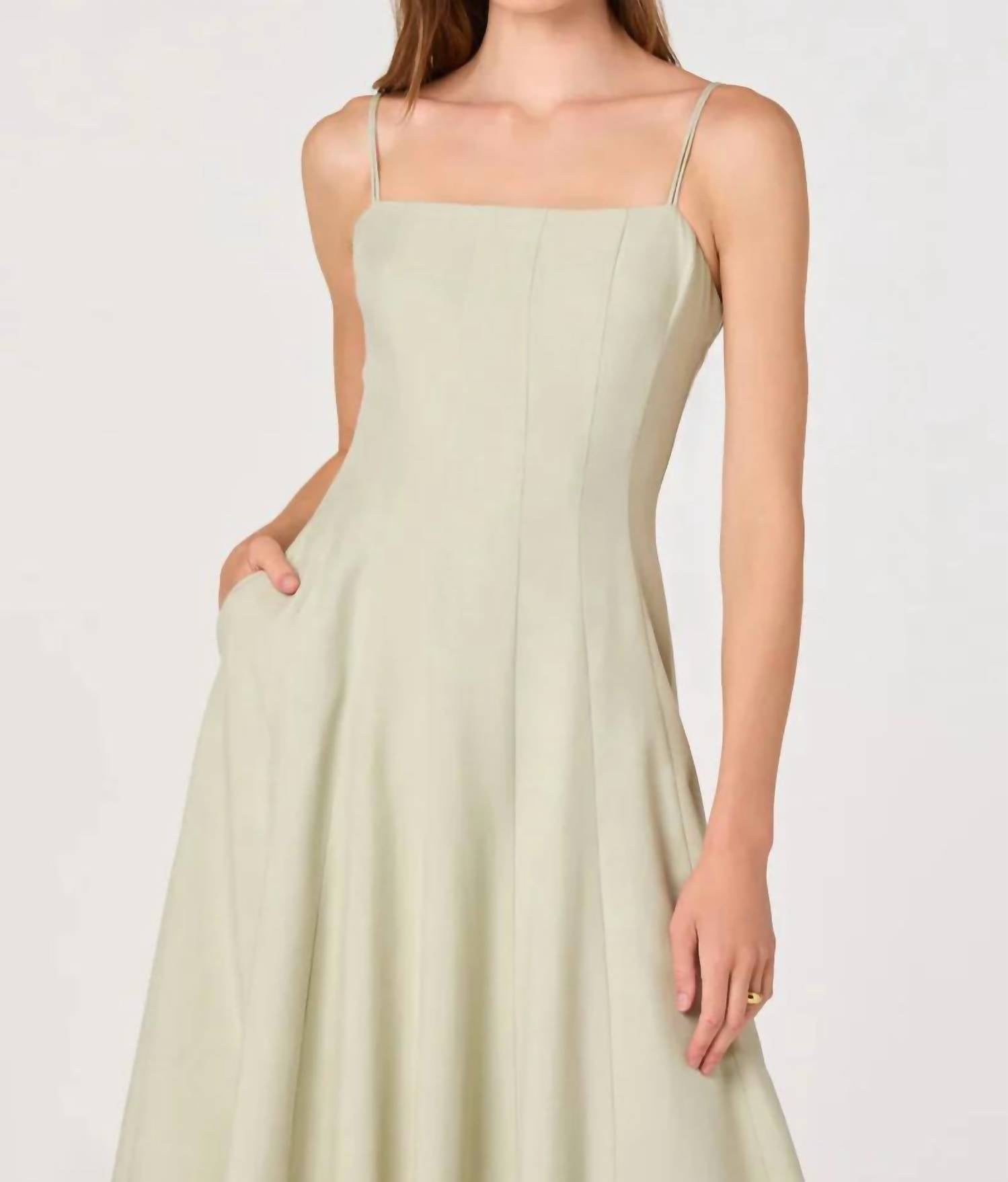 Astr - Trisha Square-neck Midi Dress