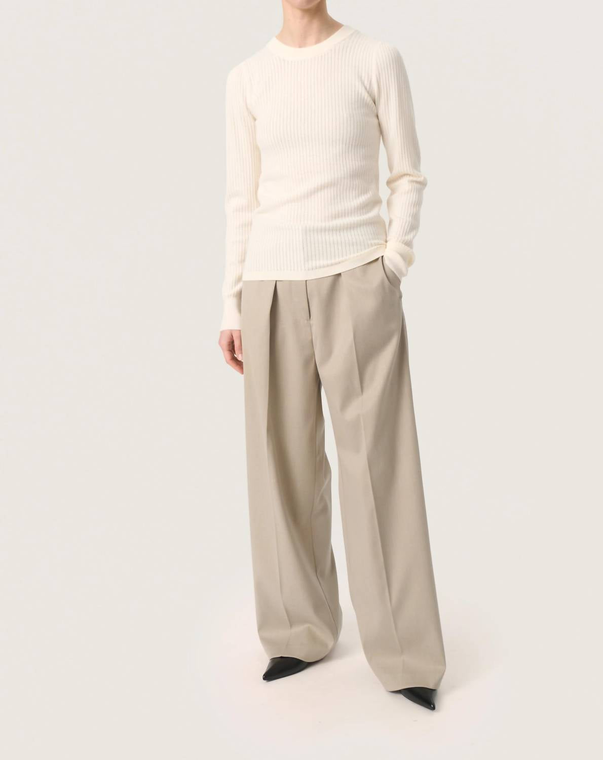 Soaked In Luxury - Spina Slim Fit Crew Neck Pullover Sweater