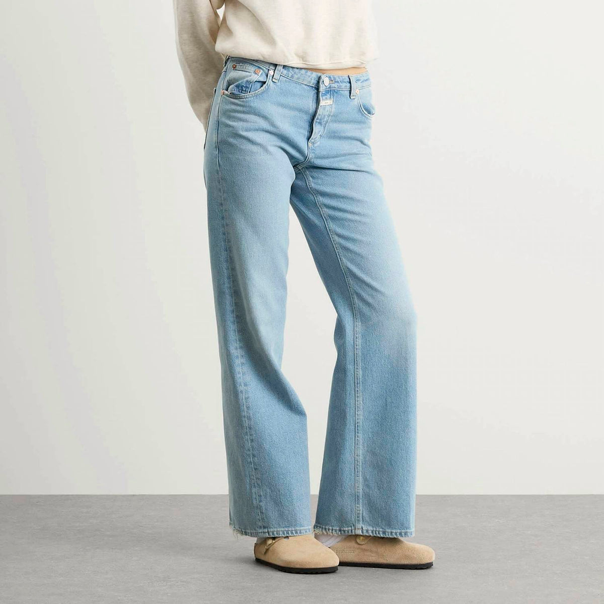Closed - Gillian Jeans
