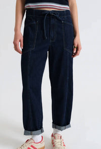 Daze - Villa Tie Jean