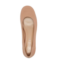 Silent D - Women's Annabelle Leather Low Heels