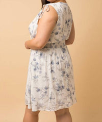 Sheeveless Shoulder Ruching Waist Smocking Floral Print Dress